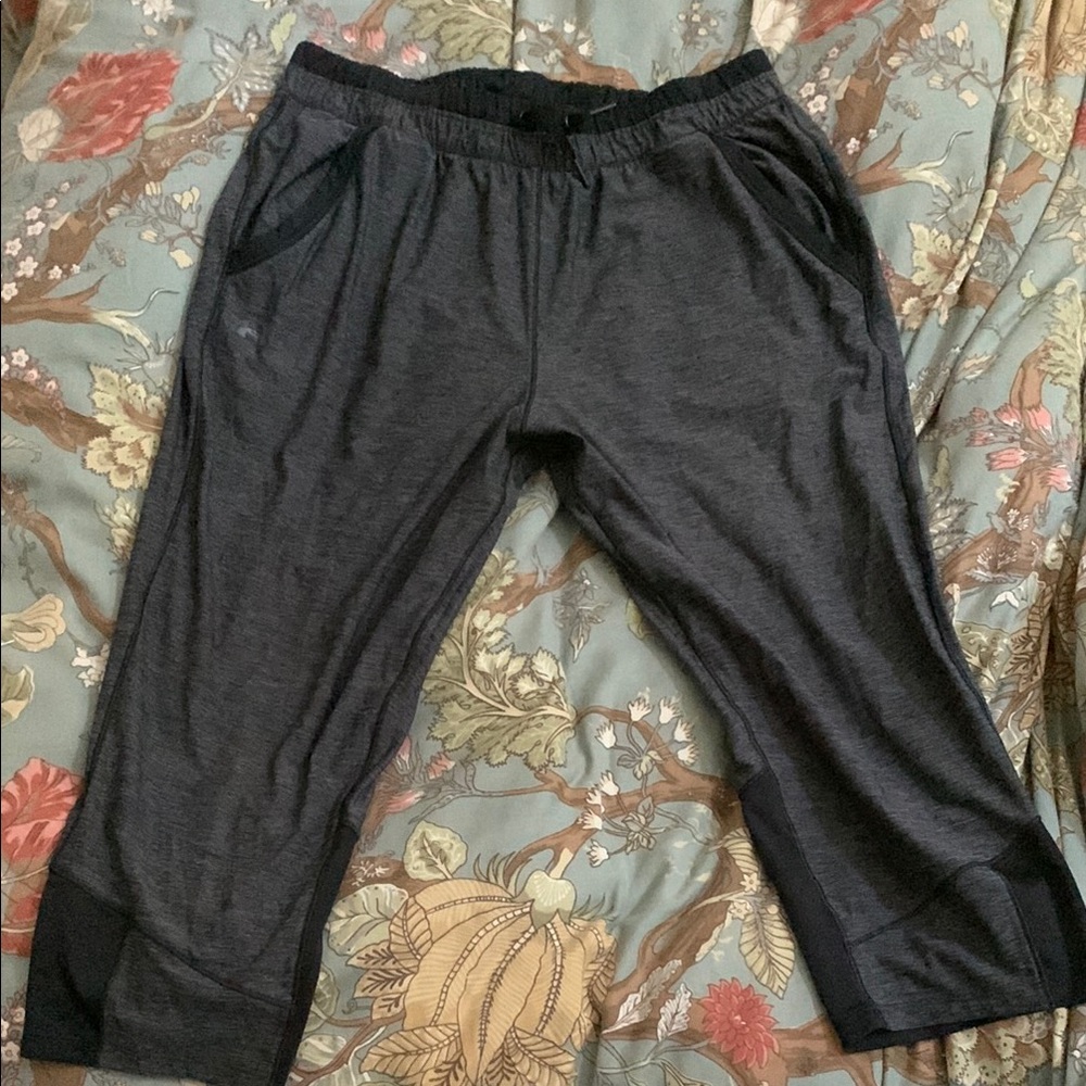 Under Armour Gray Track Pants with Elastic Waistband and Tapered Legs